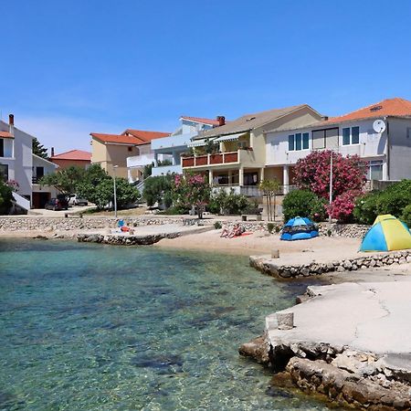 Apartments By The Sea Mandre, Pag - 3084 Kolan Exterior foto