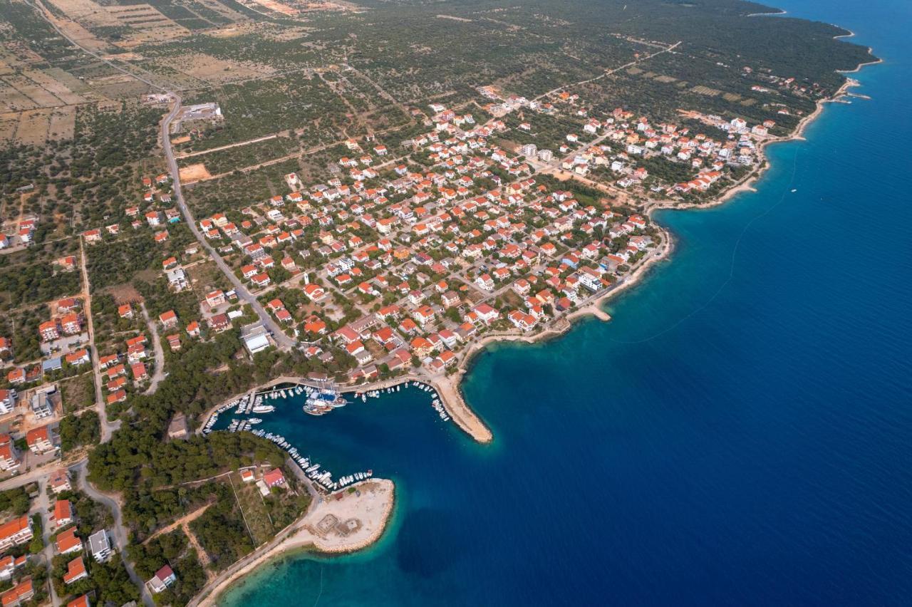 Apartments By The Sea Mandre, Pag - 3084 Kolan Exterior foto