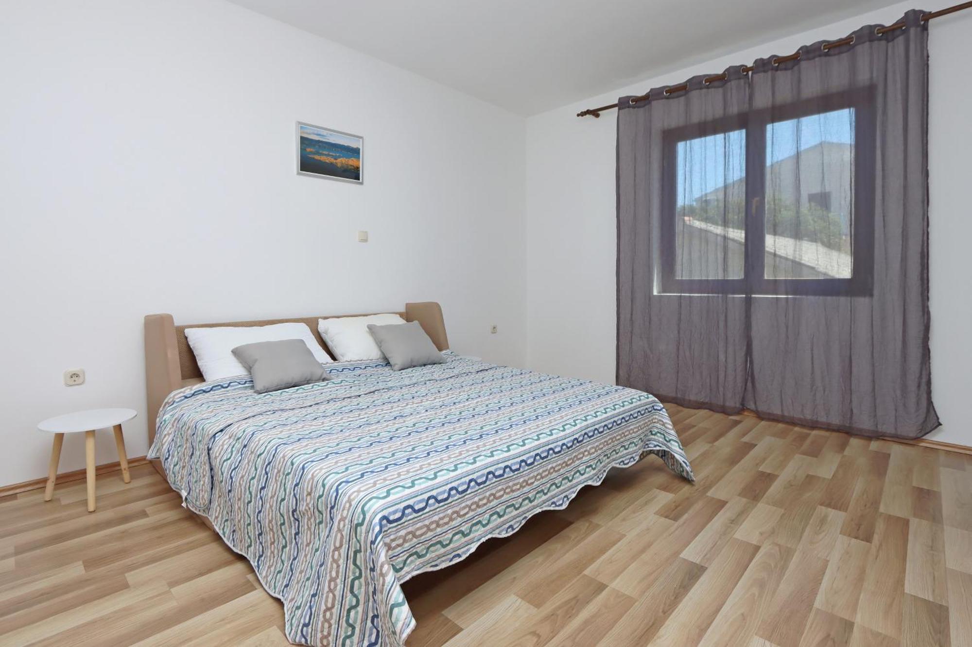 Apartments By The Sea Mandre, Pag - 3084 Kolan Exterior foto