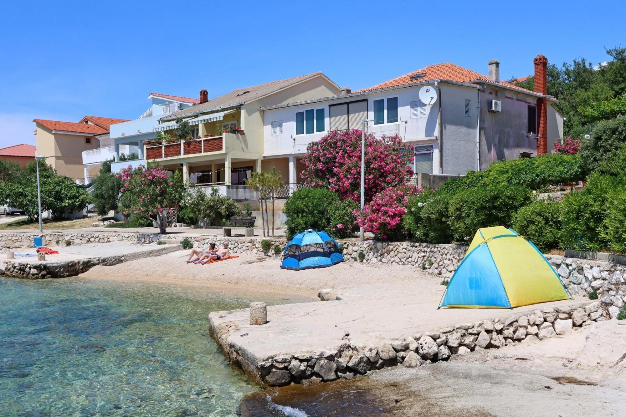 Apartments By The Sea Mandre, Pag - 3084 Kolan Exterior foto