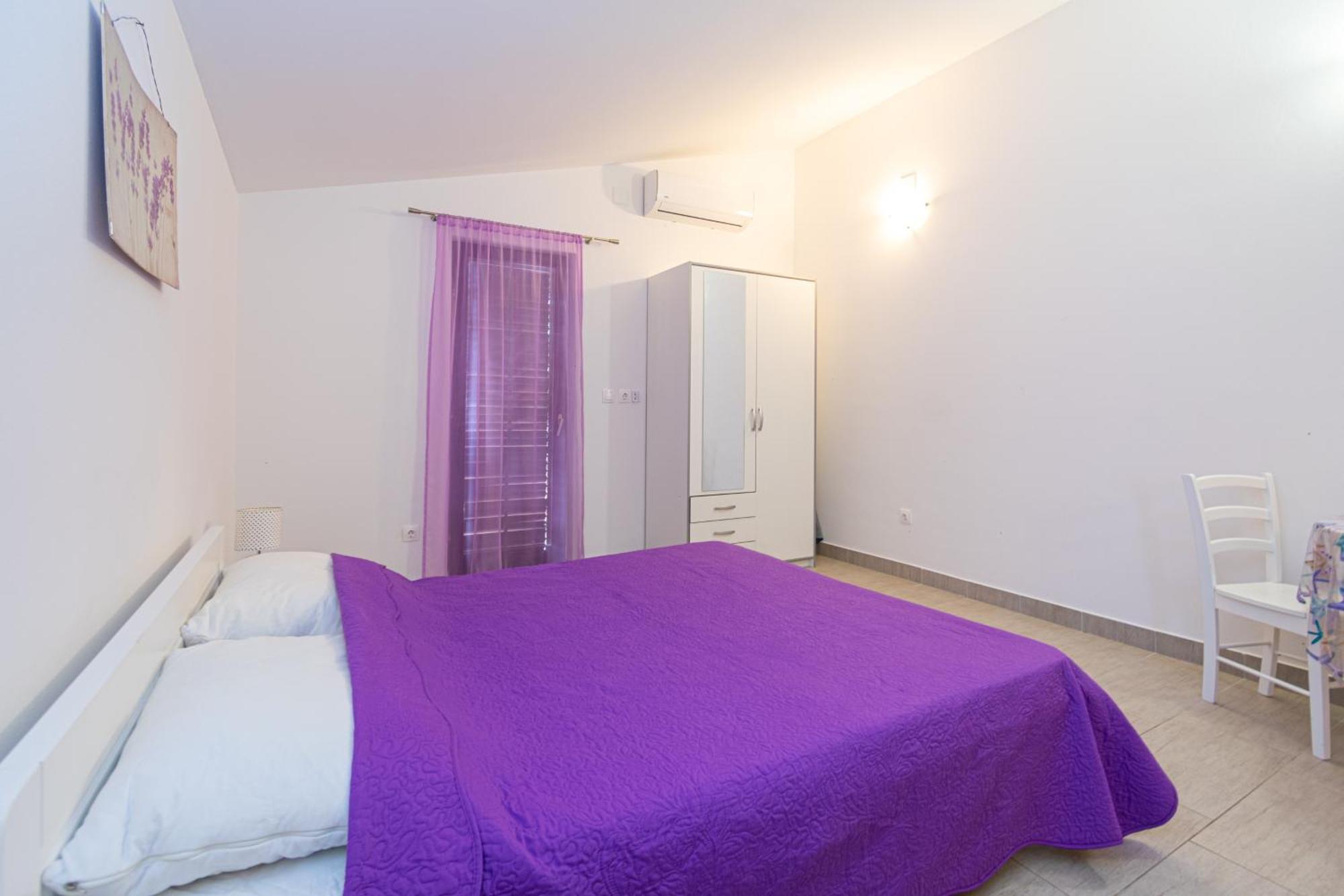 Apartments By The Sea Mandre, Pag - 3084 Kolan Zimmer foto
