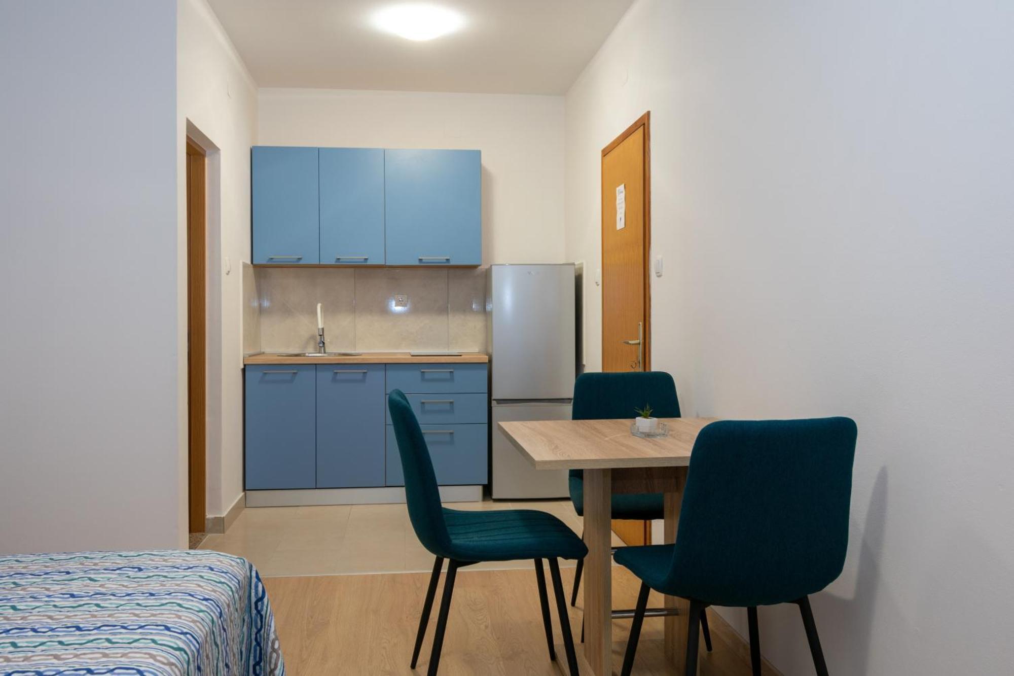 Apartments By The Sea Mandre, Pag - 3084 Kolan Zimmer foto